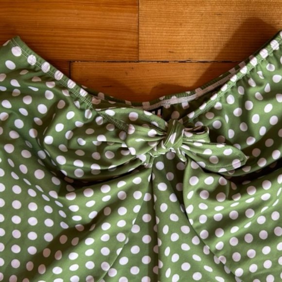 Pinup Couture Polka Dot Swimsuit Skirt Wrap - Picture 3 of 5